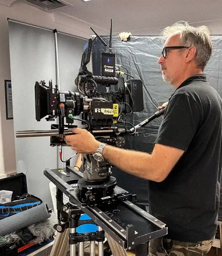 andy-clark-dop-on-set-crew-studio.webp